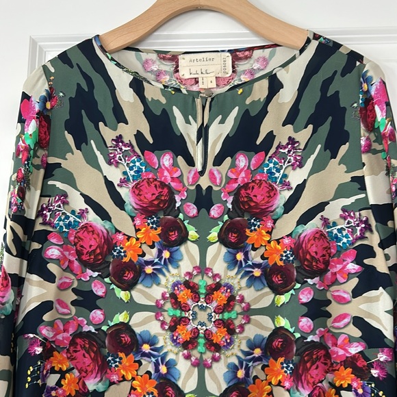 Artelier Nicole Miller Kaleidoscope Camo Print Blouse Silk Bell Sleeves Rtl $275 - Picture 4 of 13